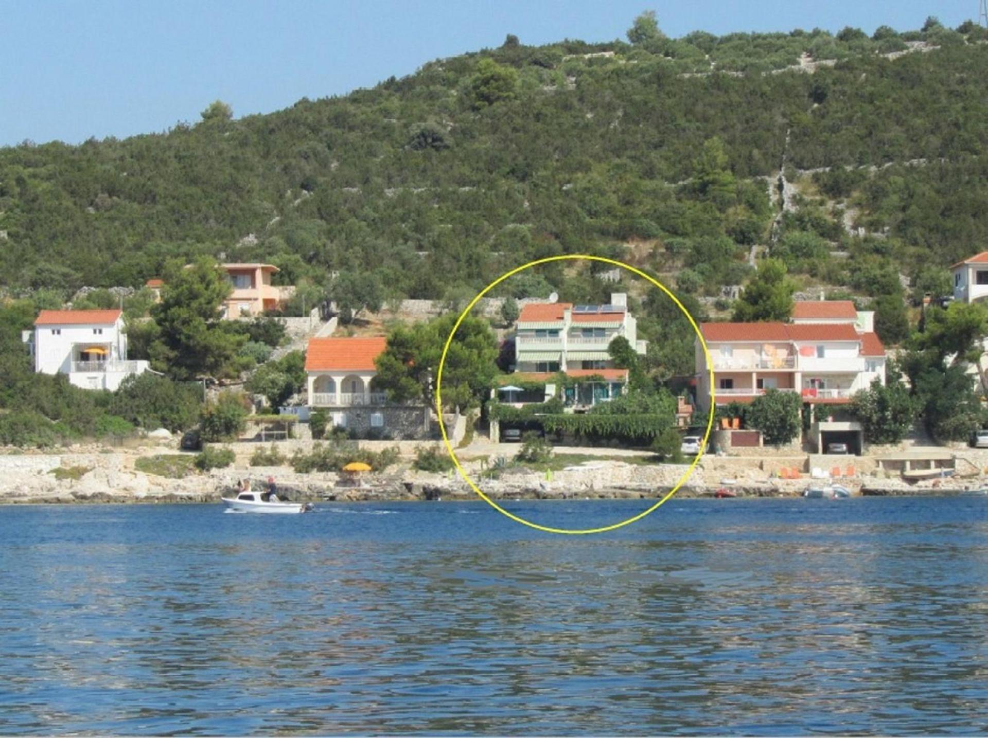Apartments Tonka Винишче Экстерьер фото